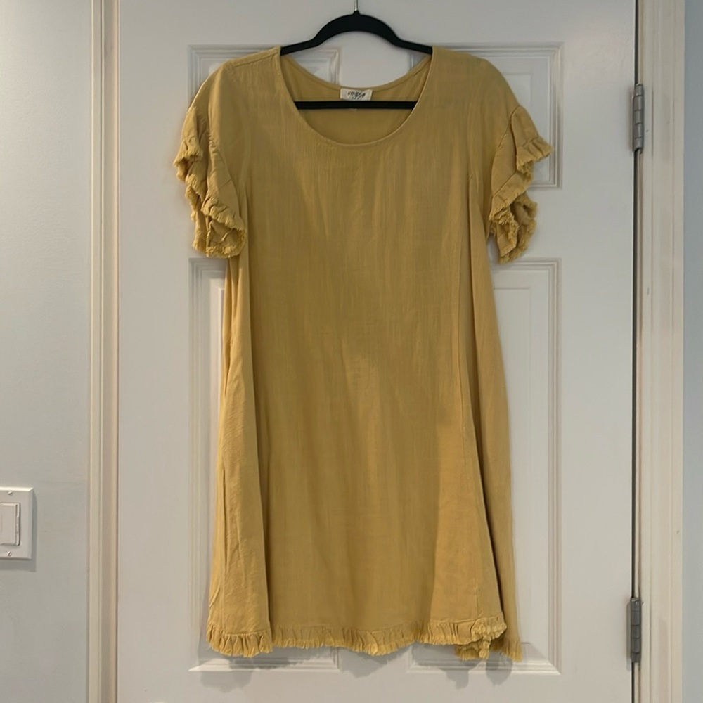 Yellow Babydoll Dress. Size small. Pockets